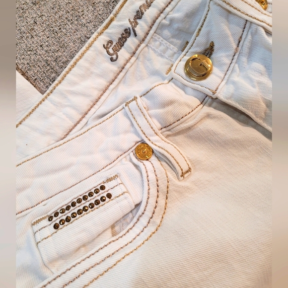 Guess Jeans - Picture 8 of 8